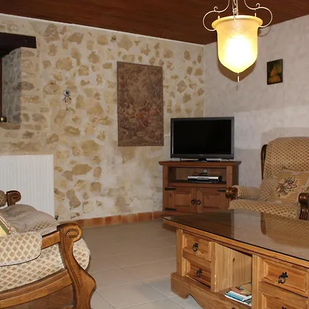 Charmante Maison En Perigord Noir Avec Jardin Et Barbecue - Fr-1-616-393 منزل ريفي *